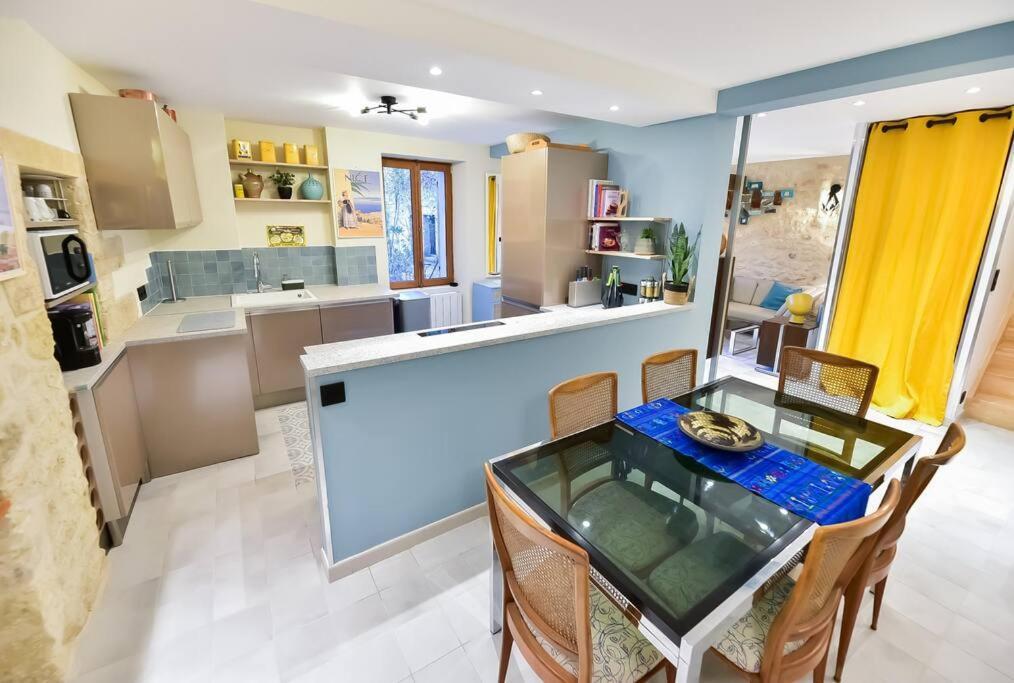 Charmante Maison De Village Au Coeur Du Luberon Cucuron Esterno foto